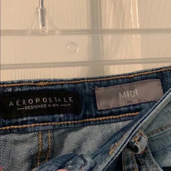 🌼SALE🌼 Aeropostale High Rise Midi Shorts - Picture 2 of 4